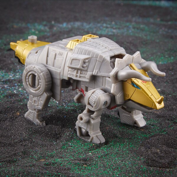 Transformers Legacy Evolution Dinobot Slug Product Image  (69 of 115)